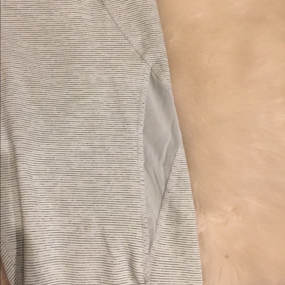 Zella | Mint Green Capri Side Vent Leggings - Picture 3 of 6